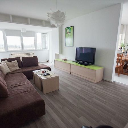 Riverview Apartment Eszék Kültér fotó