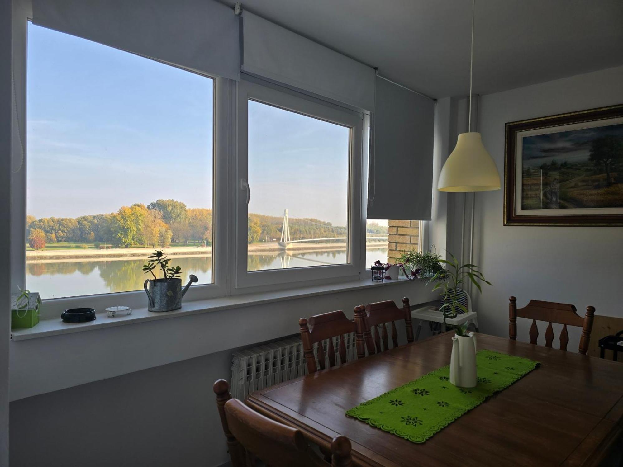 Riverview Apartment Eszék Kültér fotó