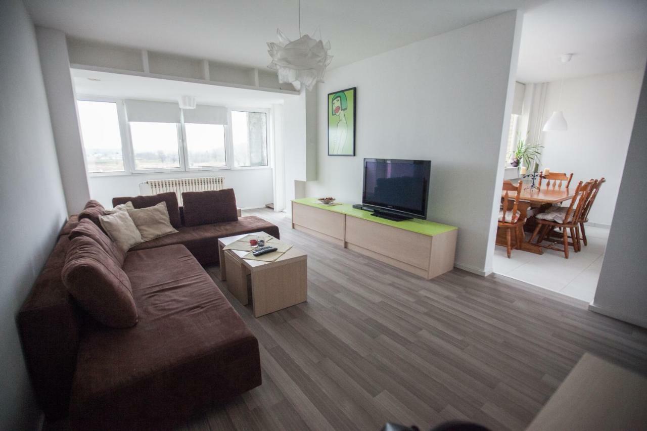 Riverview Apartment Eszék Kültér fotó